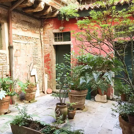 Casa Albrizzi *