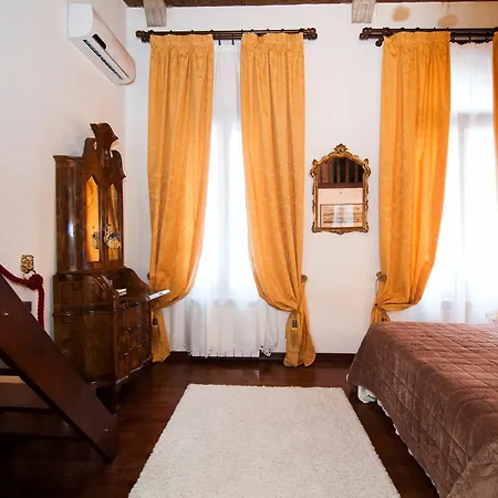 Casa Albrizzi Апартаменты *